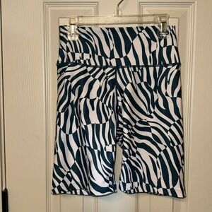 NWOT Sage Collective high waist bikers short